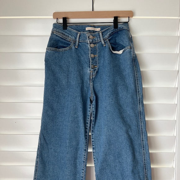 W28 Levi’s Mile High Cropped Wide leg Jeans - Picture 2 of 5